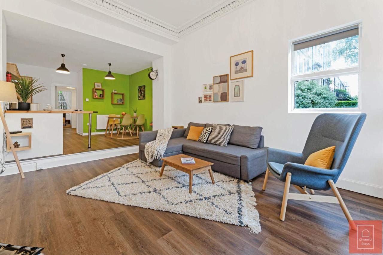 Cheerful Stays: Spacious Flat In Vibrant Leith Эдинбург Экстерьер фото