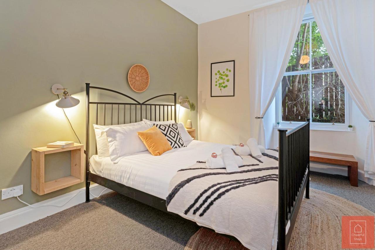Cheerful Stays: Spacious Flat In Vibrant Leith Эдинбург Экстерьер фото