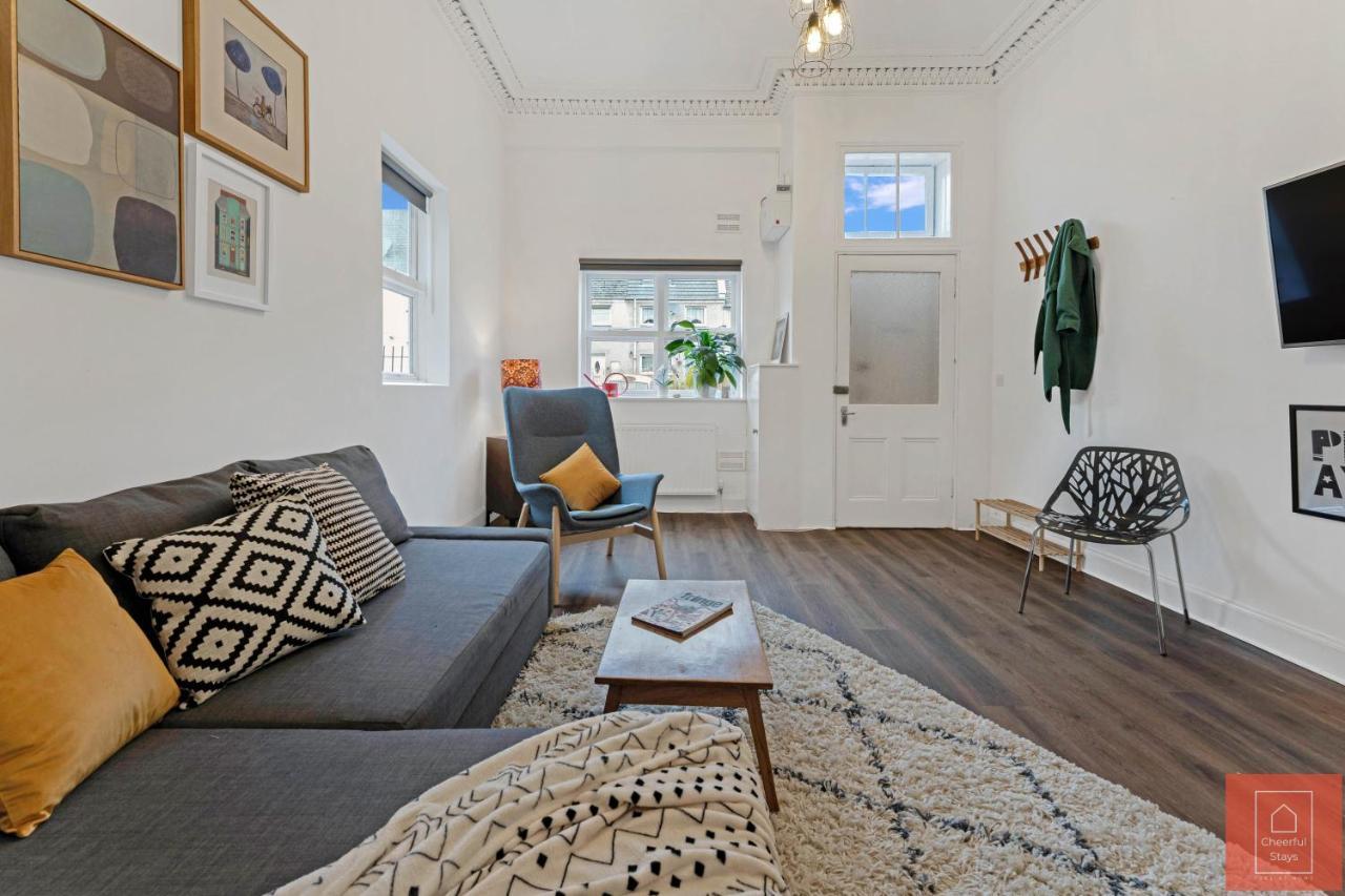 Cheerful Stays: Spacious Flat In Vibrant Leith Эдинбург Экстерьер фото